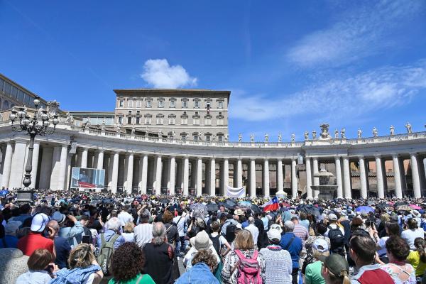 «Non vi chiamo più servi, ma amici» - Comunione e Liberazione - Sito